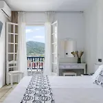 Aperitton Hotel 3*