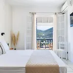 Aperitton Hotel 3*