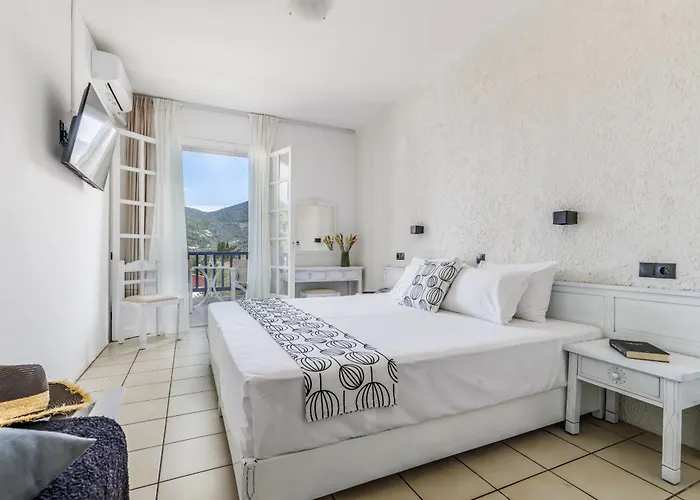 Aperitton 3* Σκόπελος