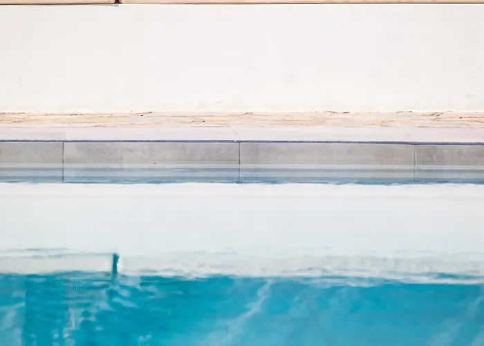 Aperitton 3* Szkópelosz